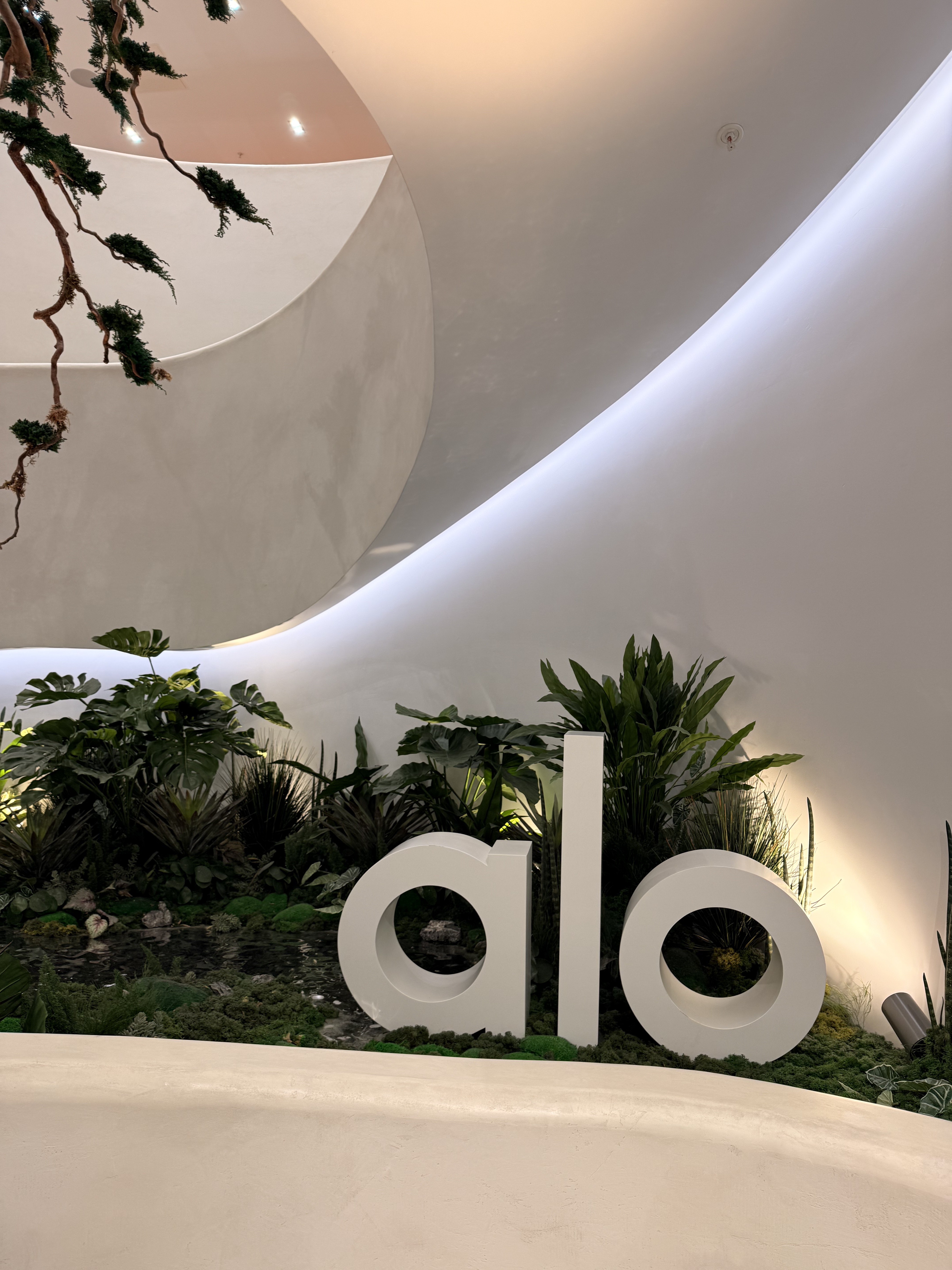 Alo Yoga Regent Street