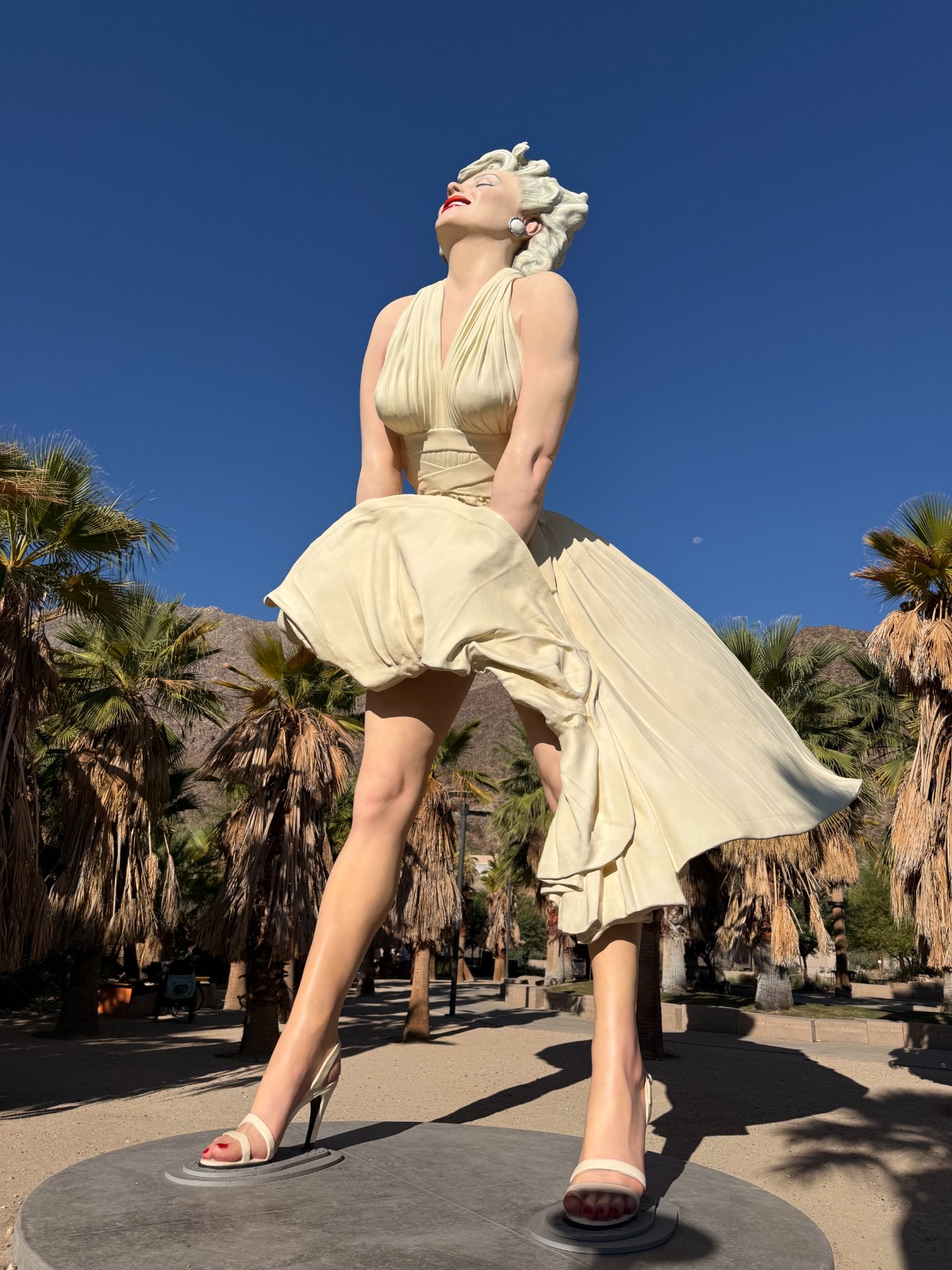 Forever Marylin