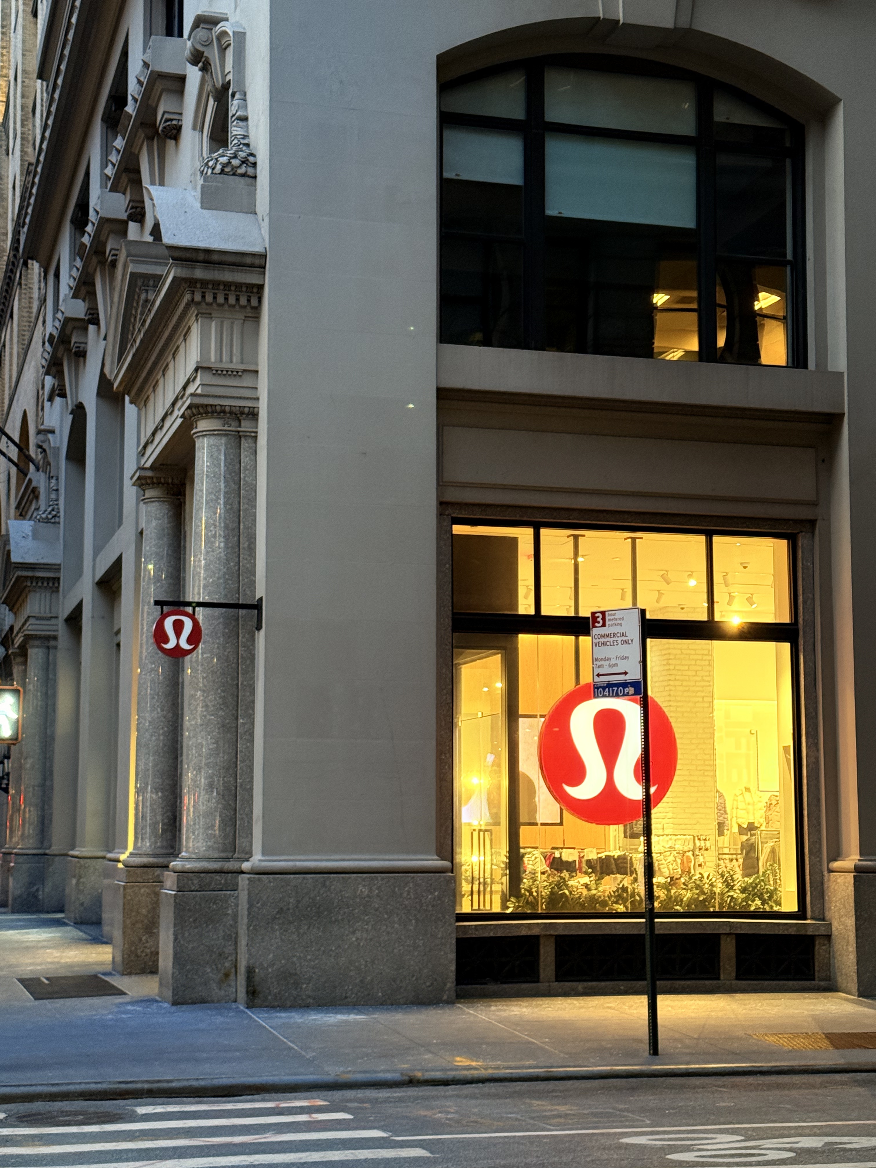 Lululemon Flatiron