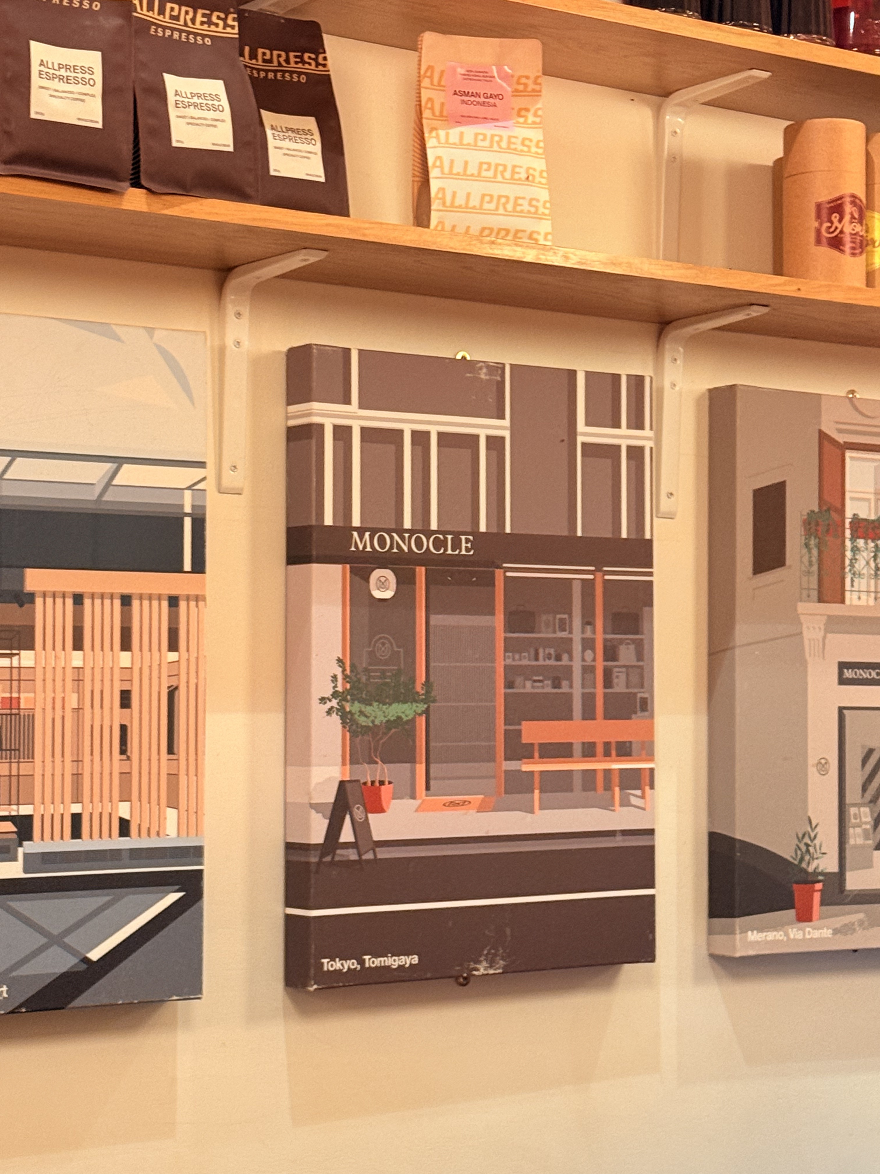 Monocle Café